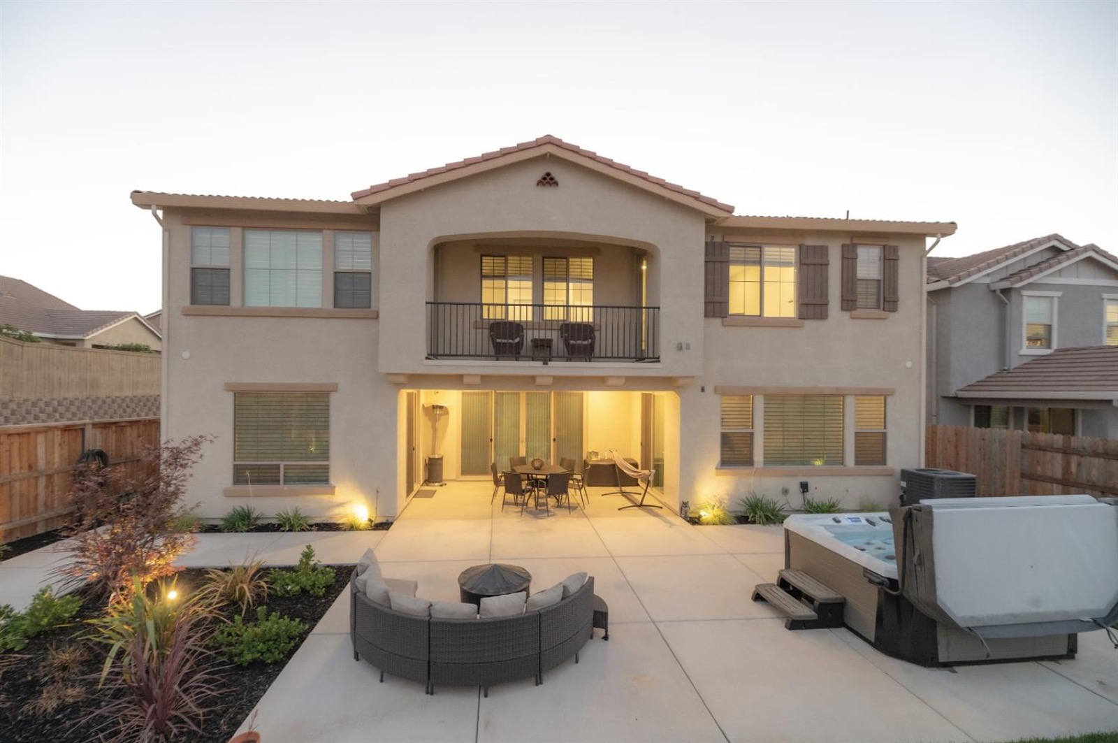 2808 Whispering Creek Loop — Rocklin